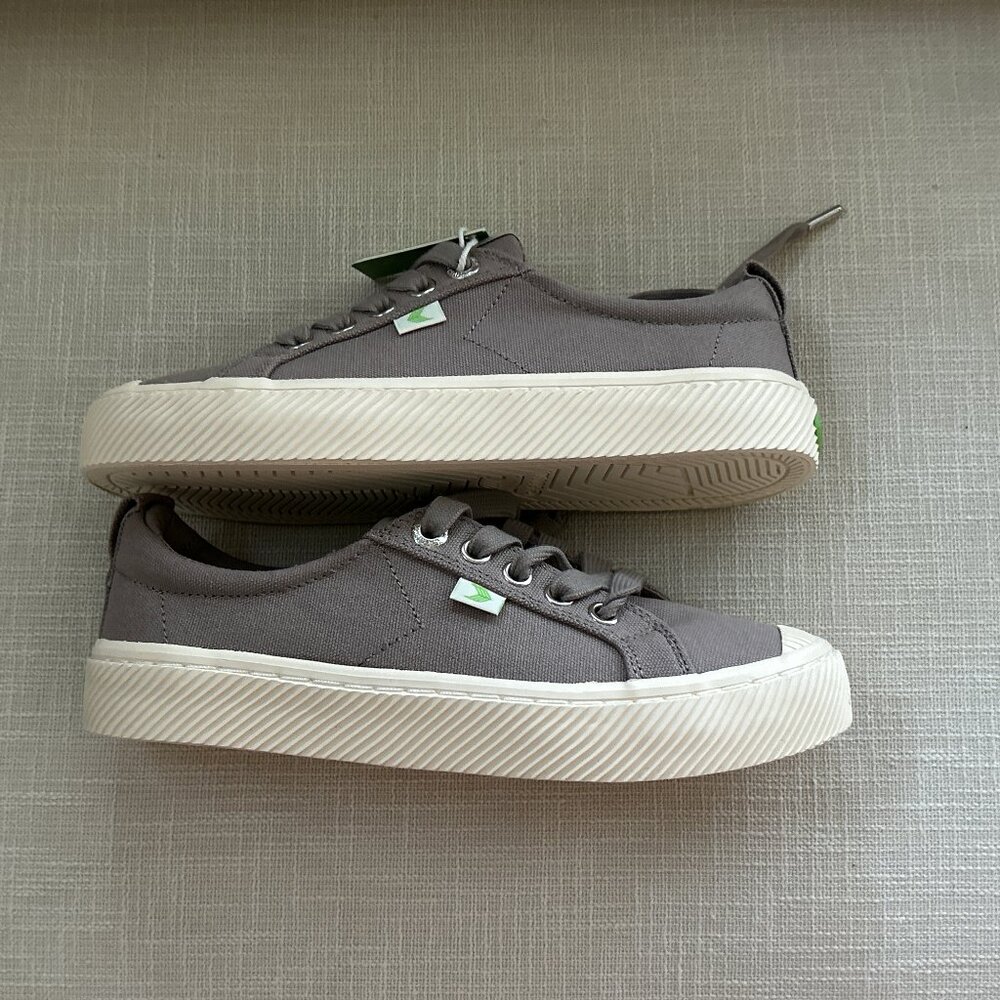 NWT Cariuma Gray Canvas OCA Low Cap Sneakers - women's size 5 - Picture 6 of 7